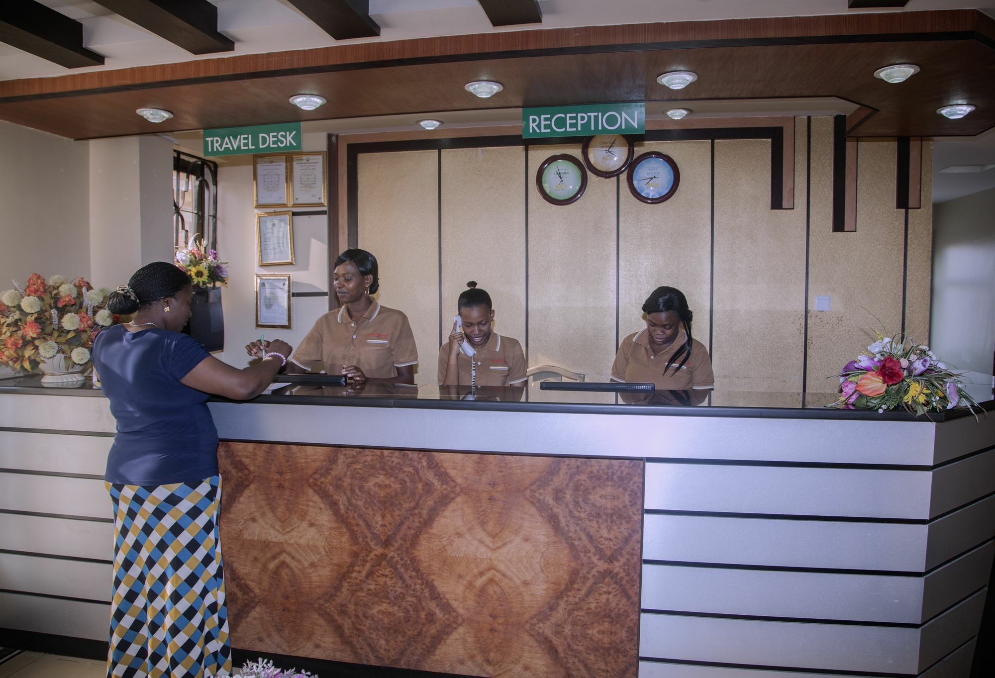 Rising Sun Hotel Dar es Salaam Ngoại thất bức ảnh